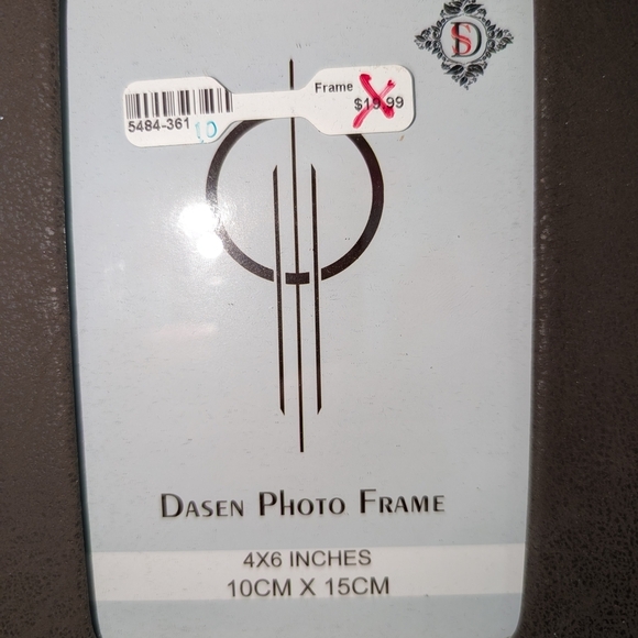 Dasen Photo Frame 4x6 - Picture 2 of 4